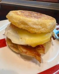 Breakfast sandwich